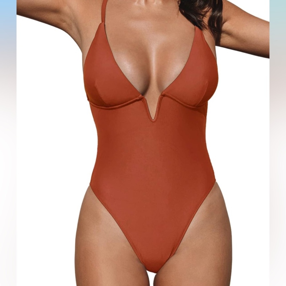 CUPSHE Women Swimsuit One Piece Bathing Suit Deep V Neck Crisscross Strap L NWT